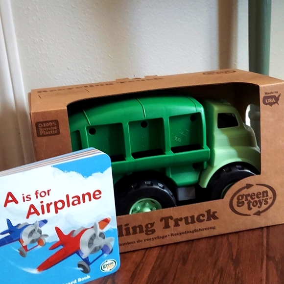 green toys Other - Green Toys Recycling Truck Toy Vehicle and Board Book Set New